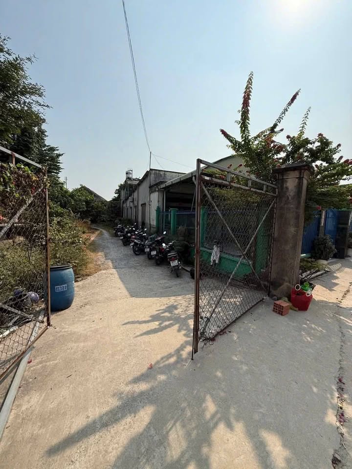 Nhà bán Tân Vĩnh Hiệp, Tân Uyên 165m² giá 2.5 tỷ - Chính chủ bán gấp!