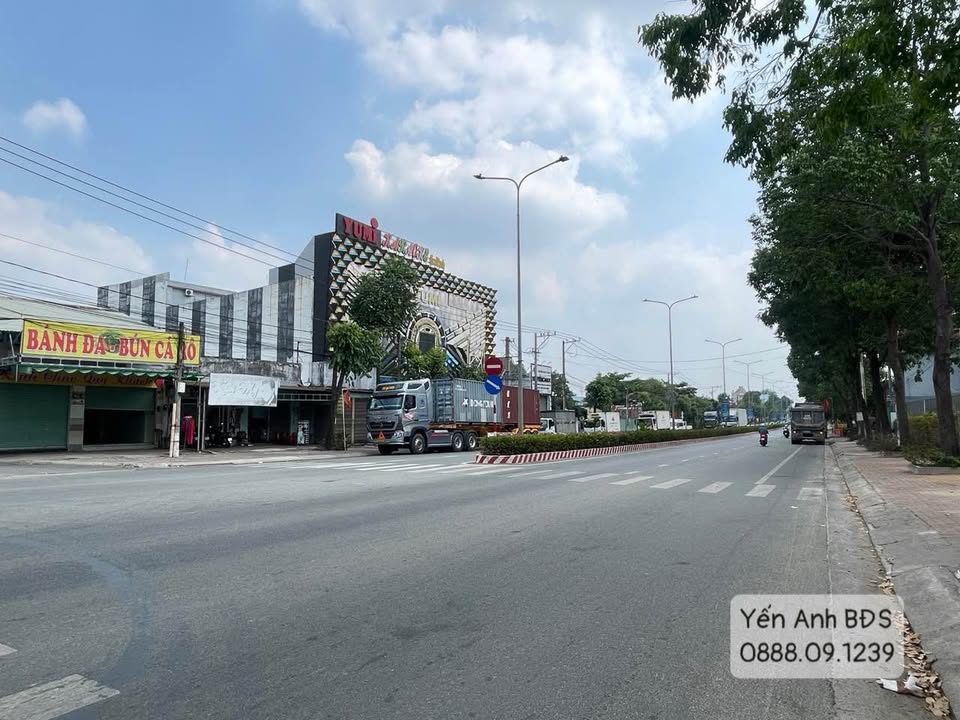 Nhà mặt tiền ĐX102, Phường Hiệp An, 104m² giá 2,3 tỷ - Cơ hội đầu tư tuyệt vời!