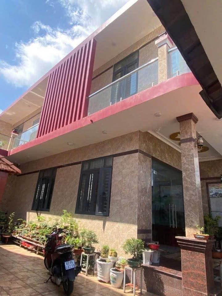 Nhà mặt tiền Lưu Khánh Đức, P2, TP. Sóc Trăng 200m² - Sổ đỏ chính chủ, giá tốt!