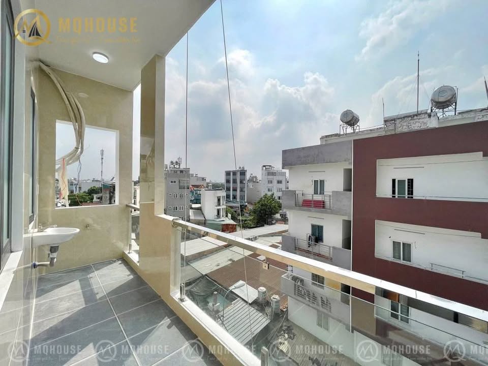 Căn hộ dịch vụ 7 tầng Dương Quảng Hàm 130m² giá 24 tỷ - Đầu tư sinh lời ngay!