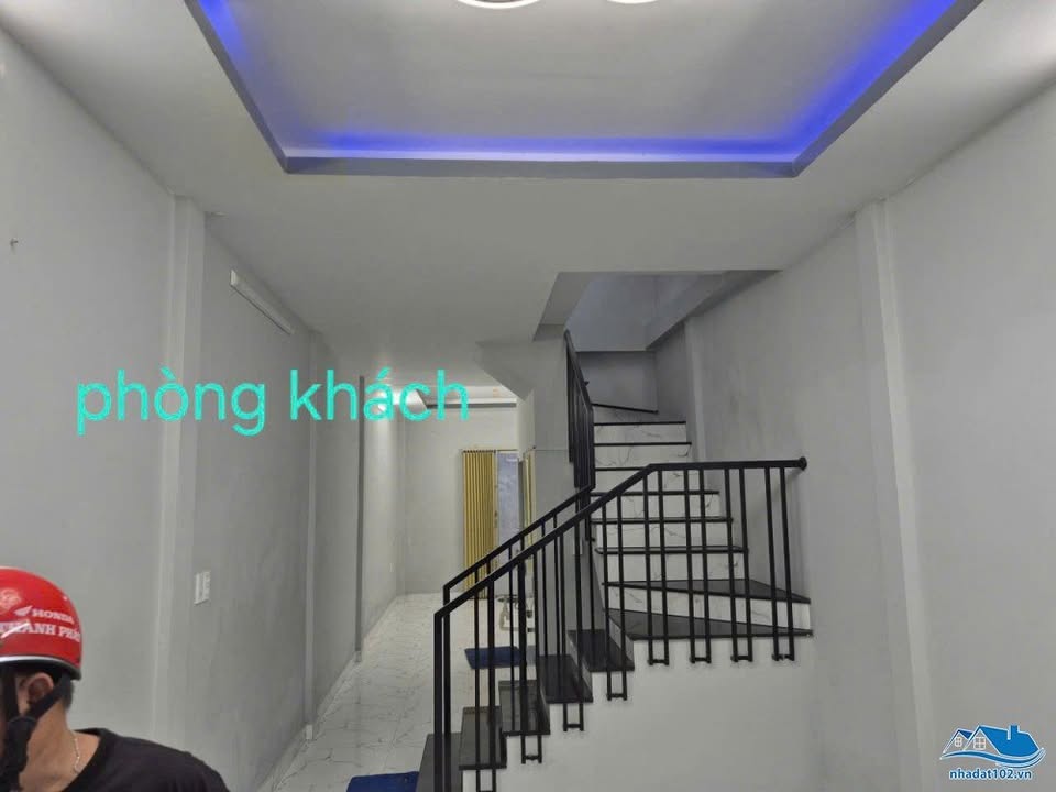 Nhà hẻm 198 Nguyễn Trung Trực, Châu Đốc, 40m², giá 1.1 tỷ - Chính chủ bán gấp!