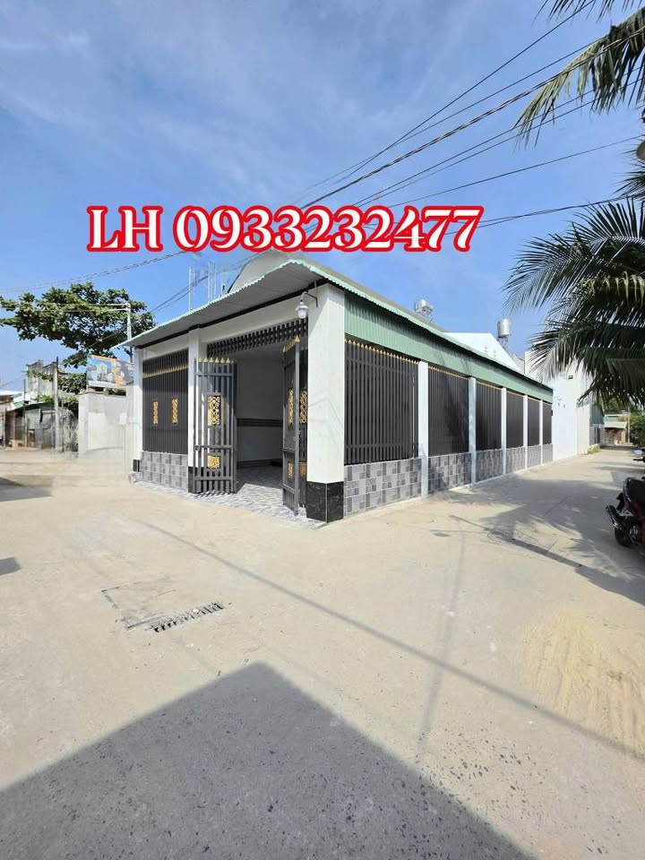 Nhà 2 mặt tiền tại Tân Ninh, Tây Ninh 189m² giá 2.6 tỷ - Thiết kế hiện đại, giao thông thuận tiện!