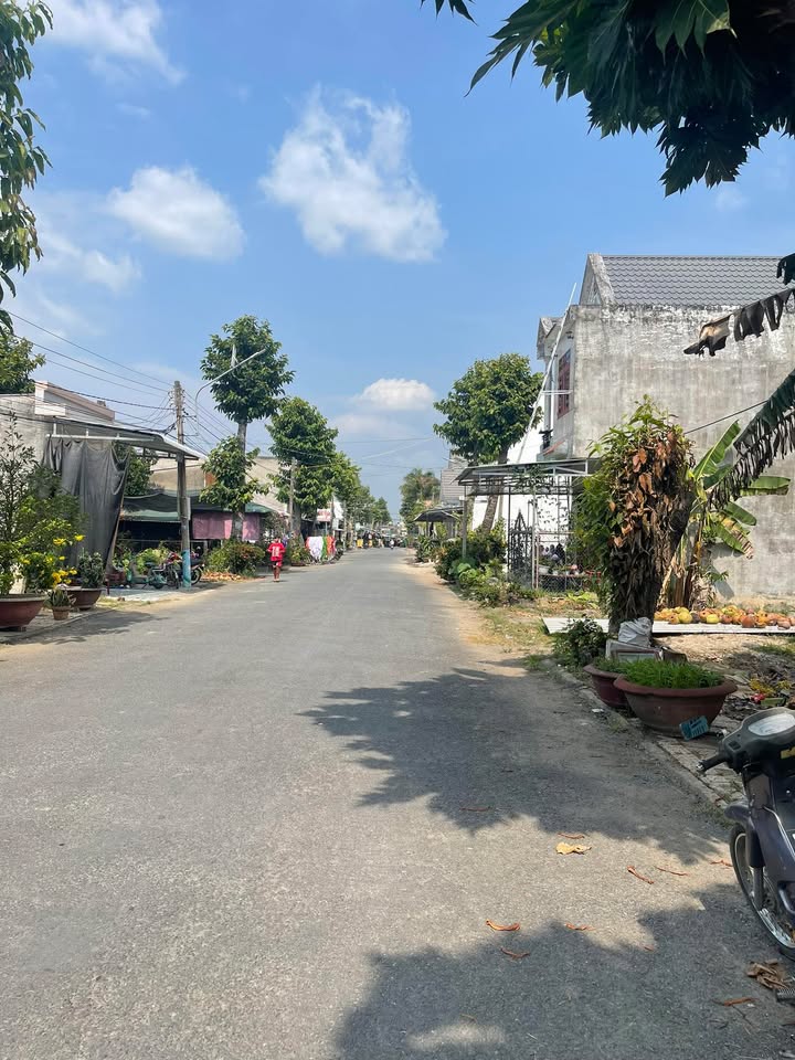 Nhà 1 trệt 1 lầu xã Thanh Mỹ 100m² giá 2.5 tỷ - Vị trí thuận lợi gần chợ!