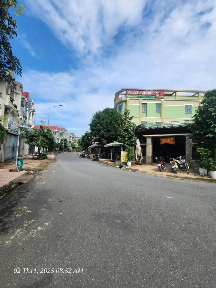 FrontHouse Biên Hòa 176m² giá 8 tỷ - Lô góc 2 mặt tiền, tiện ích đầy đủ!