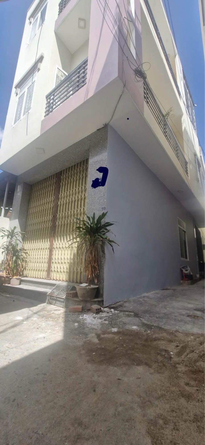 Nhà 3 tầng căn góc tại phường Cần Vương, 40m² giá 3.45 tỷ - Gần biển và khu ẩm thực