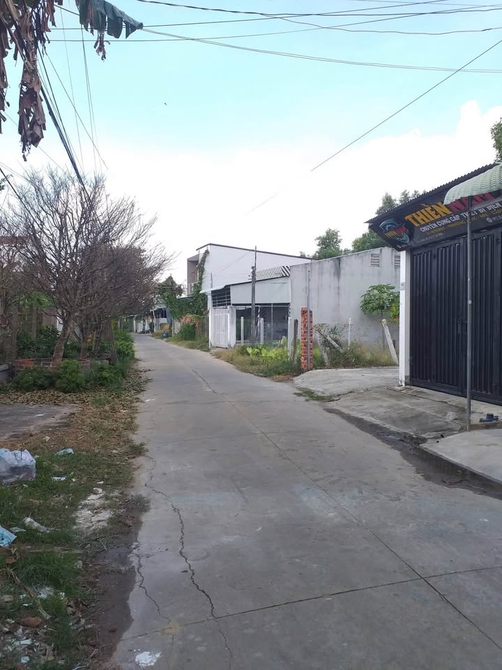 Nhà phố hẻm 11 Nguyễn Văn Rốp, TP. Tây Ninh 97m² giá 2.2 tỷ - Chính chủ bán gấp!