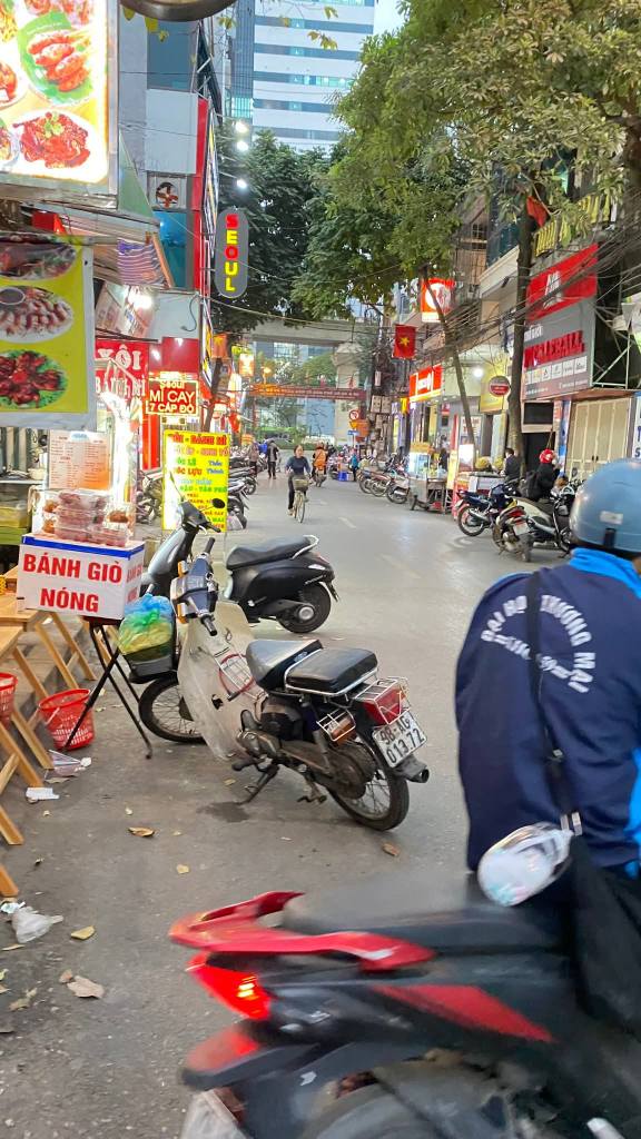 Mặt phố Ao Sen Hà Đông 102m² giá 43 tỷ - Lô góc đẹp, kinh doanh sầm uất!