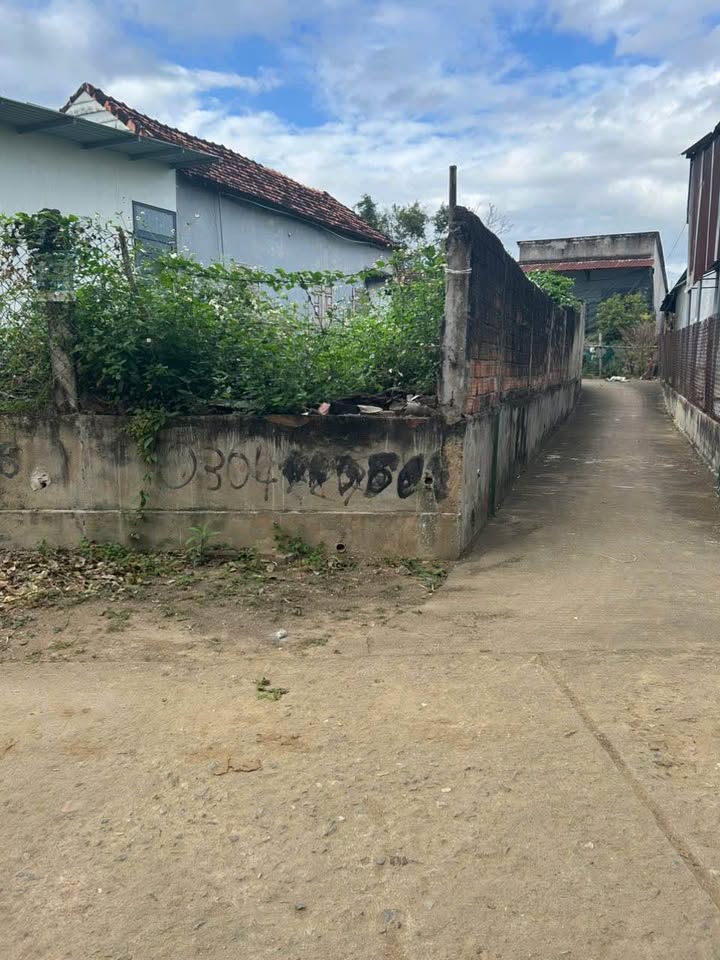 Đất nền lô góc 2 mặt tiền Thôn Tân Kiều, 92m² chỉ 4xx triệu - Đầu tư lý tưởng!