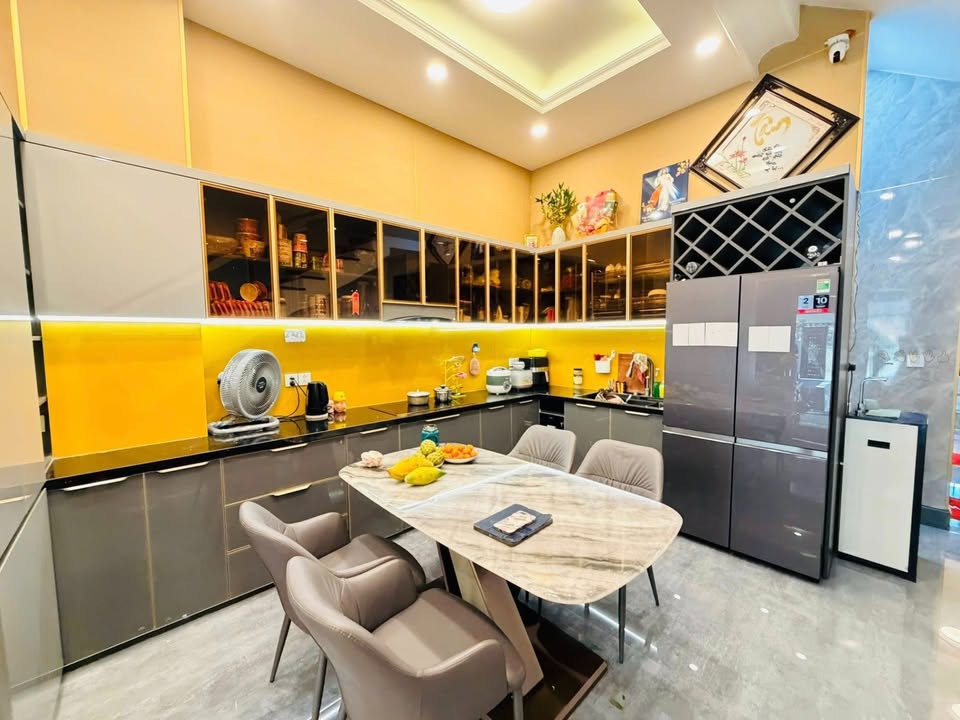 Nhà mặt tiền đường DX 078, Chánh Hiệp 167.7m² giá 6.8 tỷ - Cơ hội hiếm có!