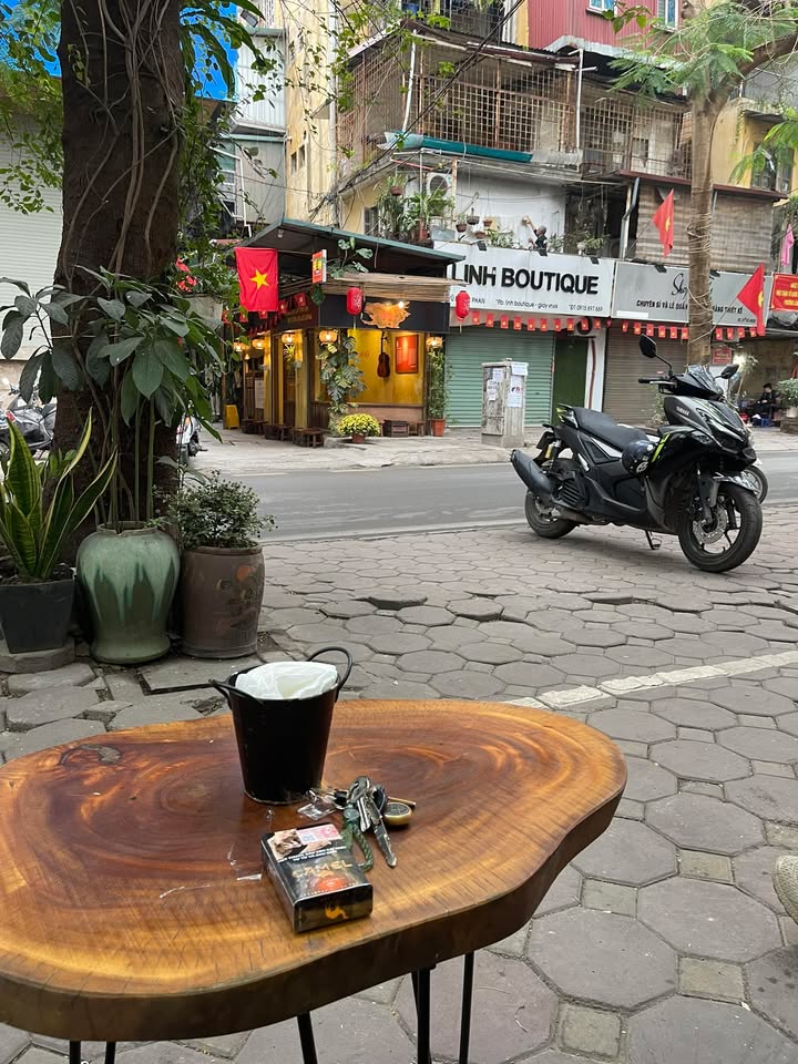 Căn hộ Tập thể Trung Tự Đống Đa 68m² giá 5 tỷ - Sổ đỏ chính chủ, giao dịch ngay!