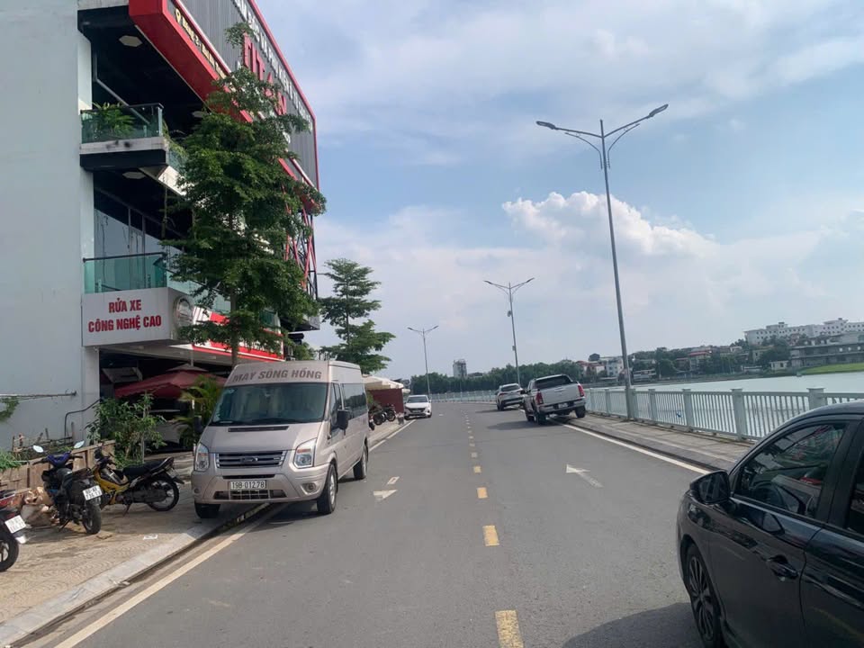 FrontHouse Đường Hai Bà Trưng, Việt Trì 171.4m² giá 24.09 tỷ - Mặt tiền sầm uất!