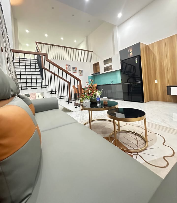 Nhà mặt tiền Đinh Nhật Tân, Đà Nẵng 90m² giá 5.35 tỷ - Chính chủ bán gấp!