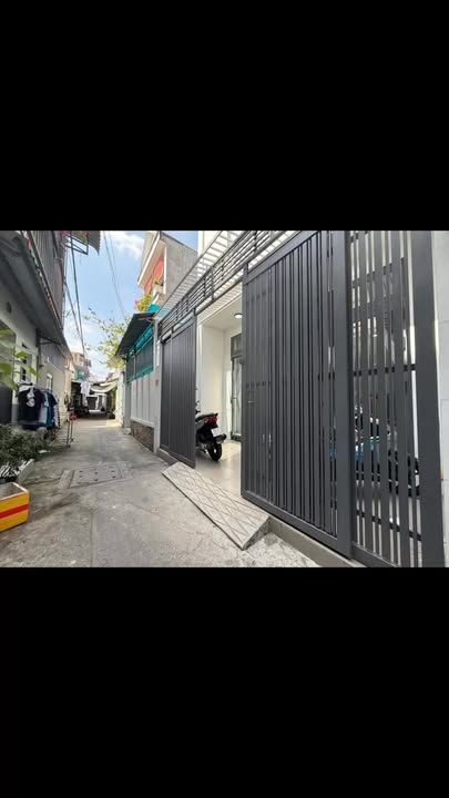 Nhà đẹp 3 tầng 60m² tại Nguyễn Văn Quá, Quận 12 - Giá 5.5 tỷ, Sang trọng và hiện đại!