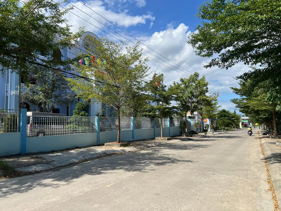 Đất nền Hẻm Trần Nam Trung, Nha Trang 75m² giá 800 triệu - Cơ hội đầu tư hấp dẫn!