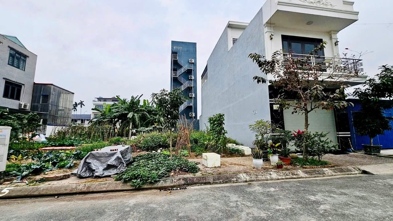 Đất phân lô Đống Chuối, Hùng Vương, 100m² giá 4.6 tỷ - Đầu tư sinh lời ngay!