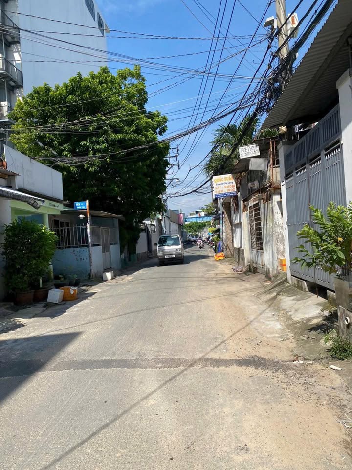 Nhà mặt tiền Nghiêm Toản, Phường Hòa Thạnh, 54m² chỉ 6.5 tỷ - Cơ hội đầu tư tuyệt vời!