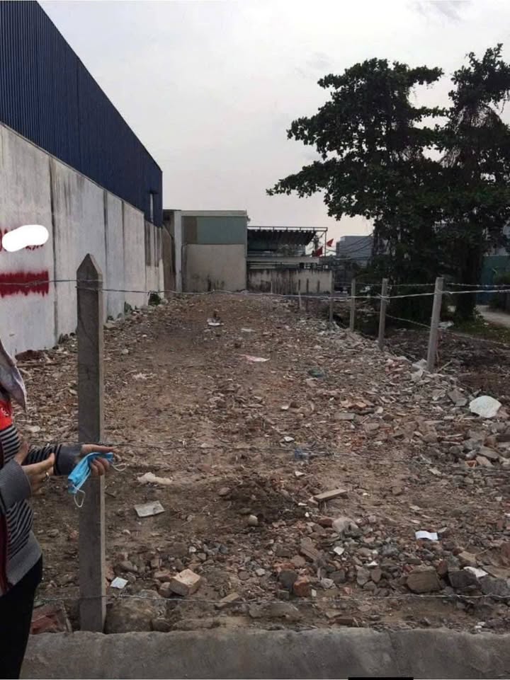 Lô đất vị trí đẹp tại Phường An Phú Đông, Quận 12, diện tích 302m² - Giá chỉ 12.3 tỷ!