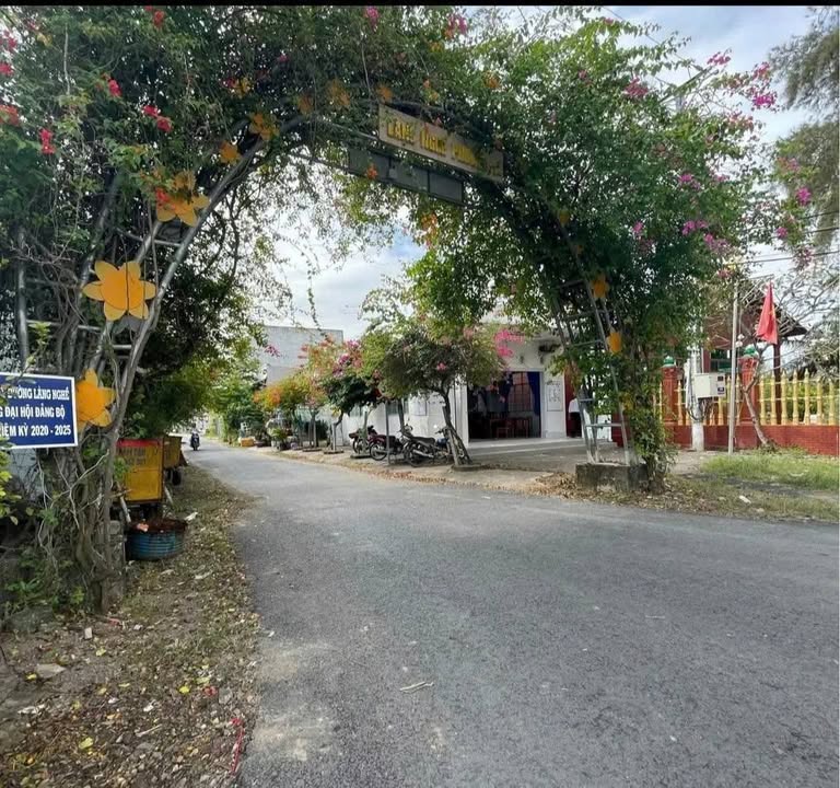 Đất nền 2 mặt tiền đường Làng Nghề P4 Trà Vinh 284.2m² giá 1.4 tỷ - Đầu tư sinh lời lý tưởng!