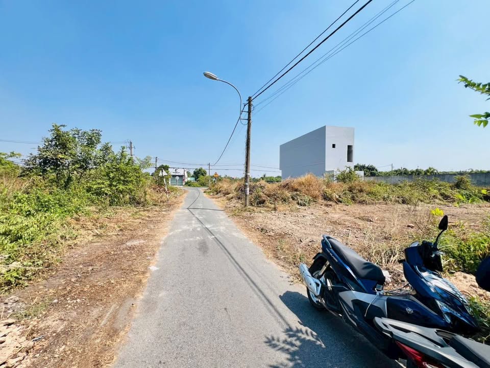 Đất nền 125m² mặt tiền đường 30 xã Tân Thông Hội - Giá chỉ 2.55 tỷ VND