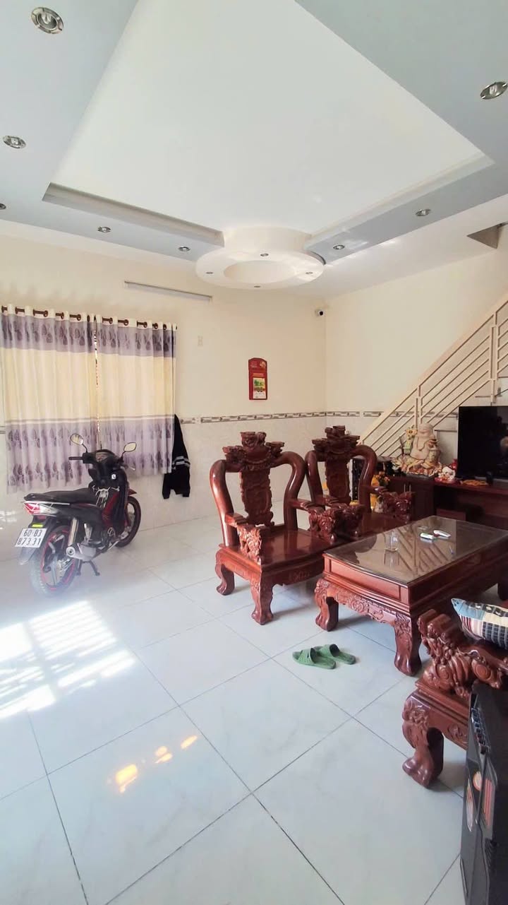 Nhà lầu chính chủ tại P. Tam Hiệp, Biên Hòa 128m² giá 1.65 tỷ - Thương lượng ngay!