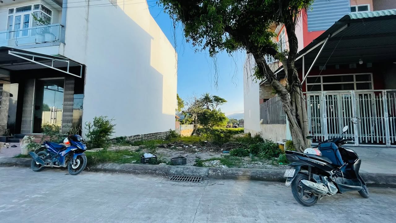 Đất nền thị trấn Diêu Trì 80m² giá 1.43 tỷ - View công viên thoáng mát!