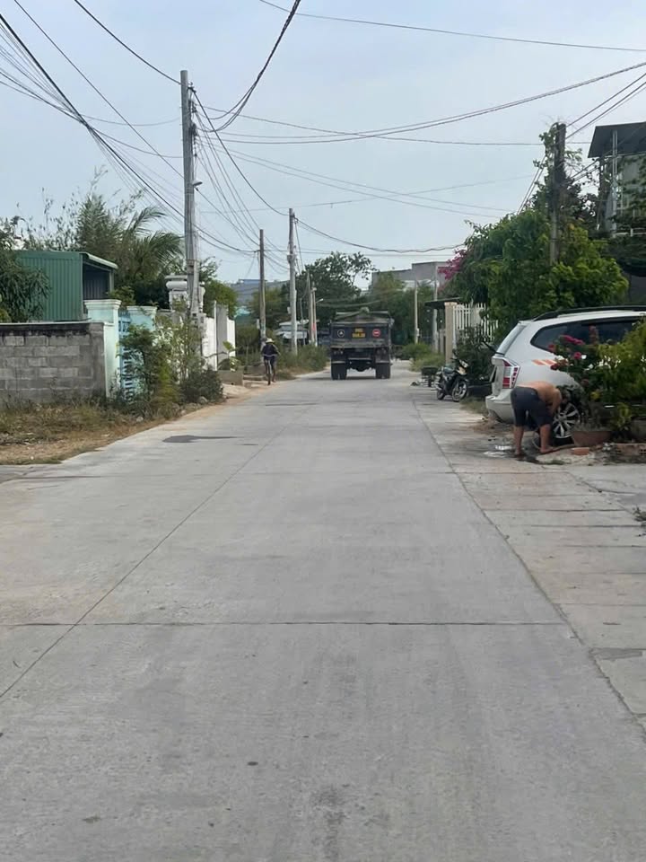 Đất thổ cư Hàm Thắng 250m² giá 2 tỷ - Đầu tư tiềm năng gần Quốc lộ 1A!