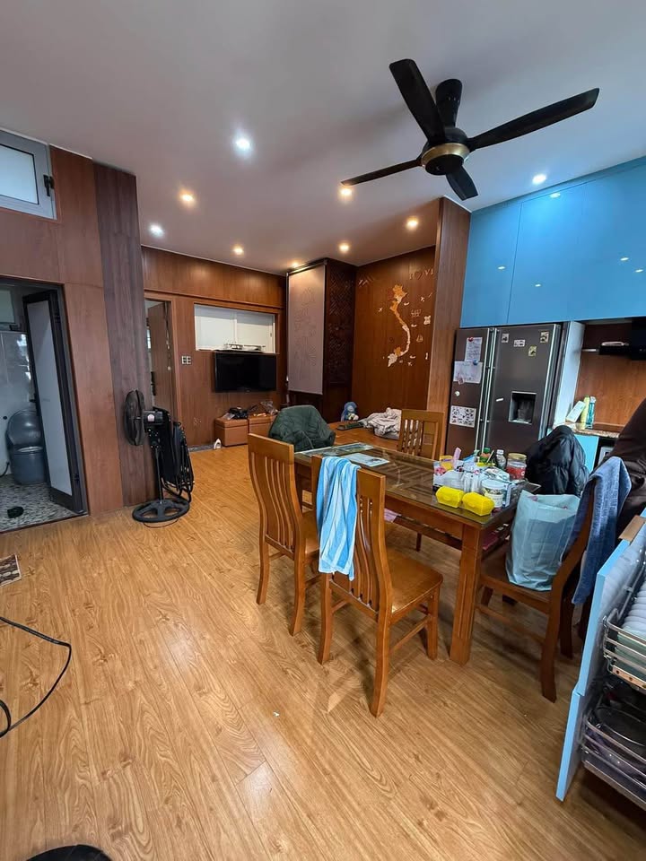 Căn hộ Bán Đảo Linh Đàm 59m² giá 4 tỷ - Nhà thoáng, nội thất cơ bản