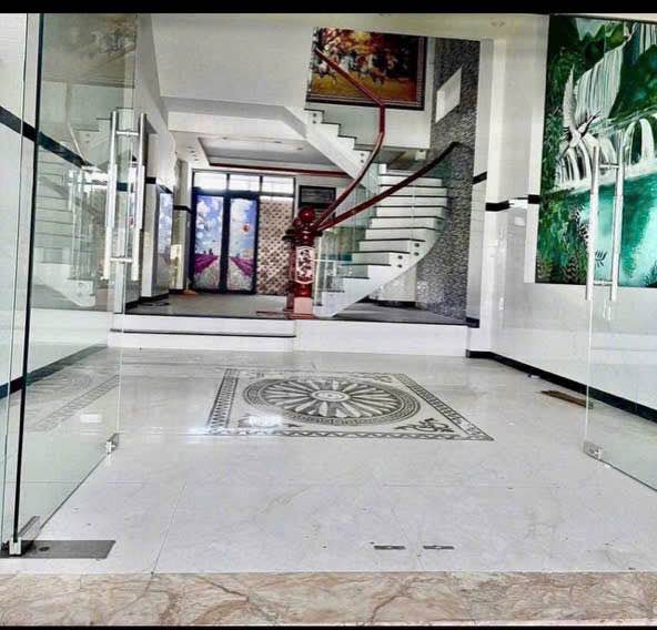 Nhà 3 tầng đường Hà Huy Tập, 64m² giá 6 tỷ - Thiết kế hiện đại, gần biển!