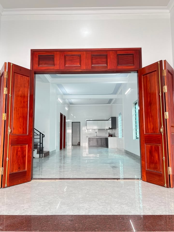 Nhà Hai Tầng Đường QH 12m, Hưng Chính, 192m² giá 3 tỷ - Vị trí đắc địa gần trường học!