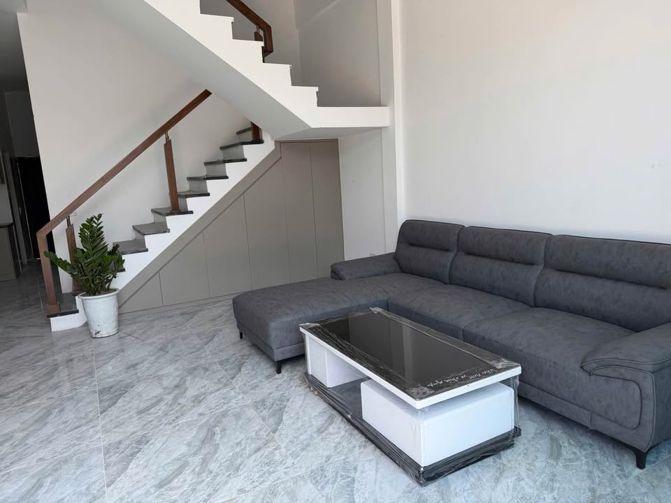 Nhà 2 tầng ngõ Phan Thúc Trực 62,1m² - Vị trí đẹp