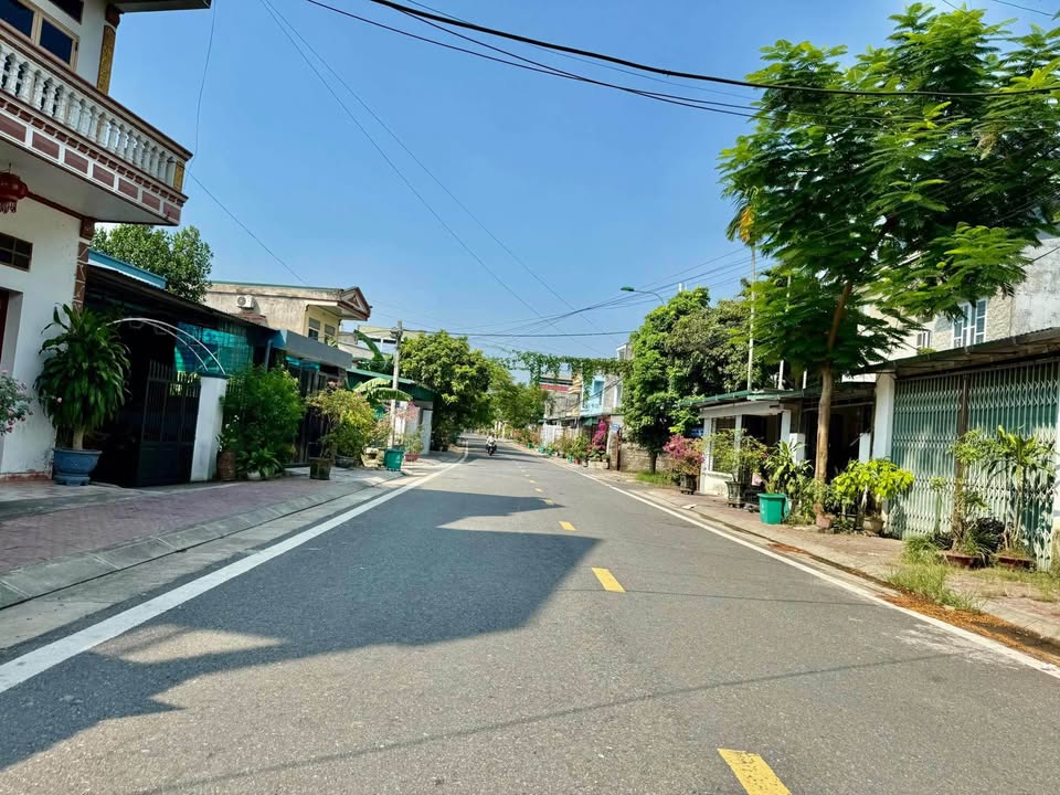 Đất Ỷ La Tuyên Quang 240m² giá thỏa thuận - Vị trí đẹp, thuận lợi xây dựng