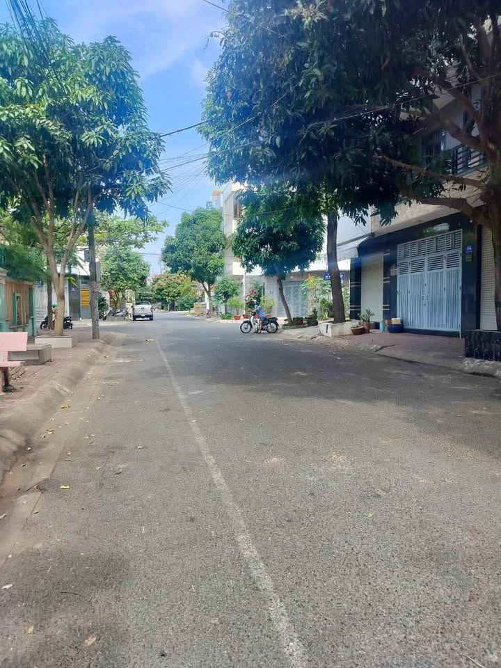 Đất mặt tiền đường 806, Phường 11, TP Vũng Tàu 121m² - Vị trí kinh doanh đắc địa!