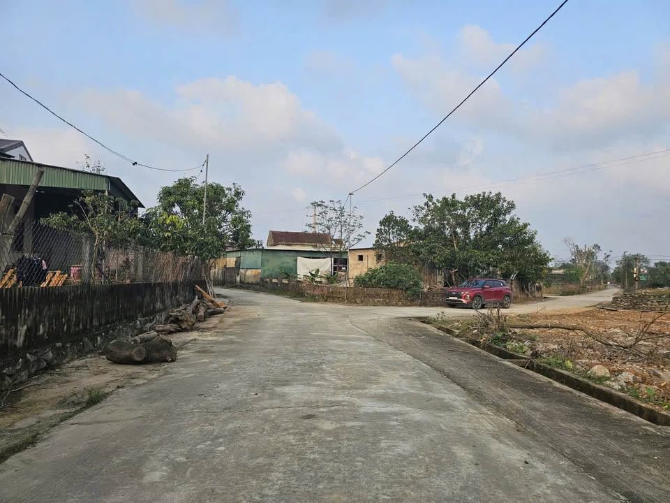 Đất nền thôn Phái Nam, Tân Lâm Hương 249,5m² giá 1,3 tỷ - Lô góc 2 mặt tiền lý tưởng!