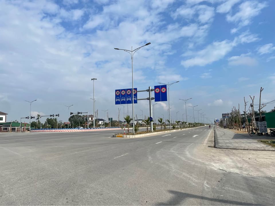 Đất mặt đường 72m Nghi Phong 50.5m² giá 3 tỷ - Cơ hội đầu tư tiềm năng!