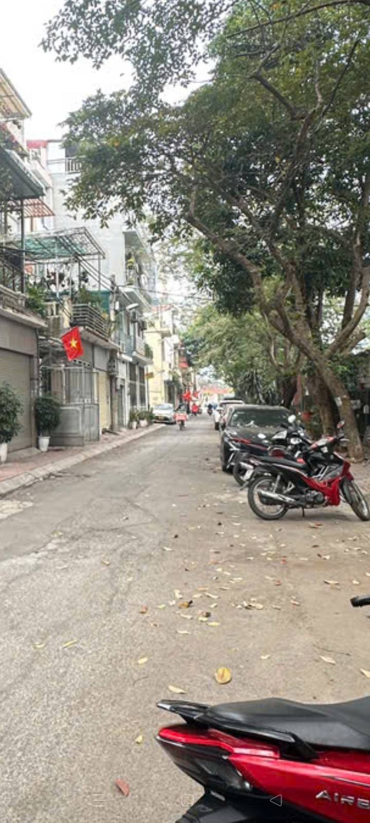 Bán nhà mặt ngõ to 203 Hoàng Quốc Việt 73m² giá 35 tỷ - Vị trí đẹp, kinh doanh thuận lợi!