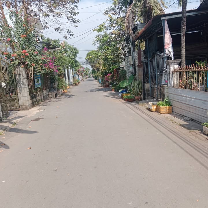 Đất nền 200m² tại Quảng Tiến, Trảng Bom - Sổ đỏ chính chủ - Giá chỉ 3 tỷ!