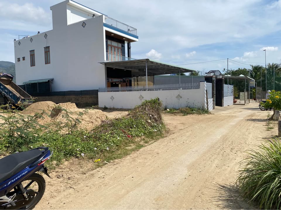 Đất thổ cư Thôn 2, Xã Diên Phú 238m² giá 1,5 tỷ - Vị trí khu dân cư đông đúc!