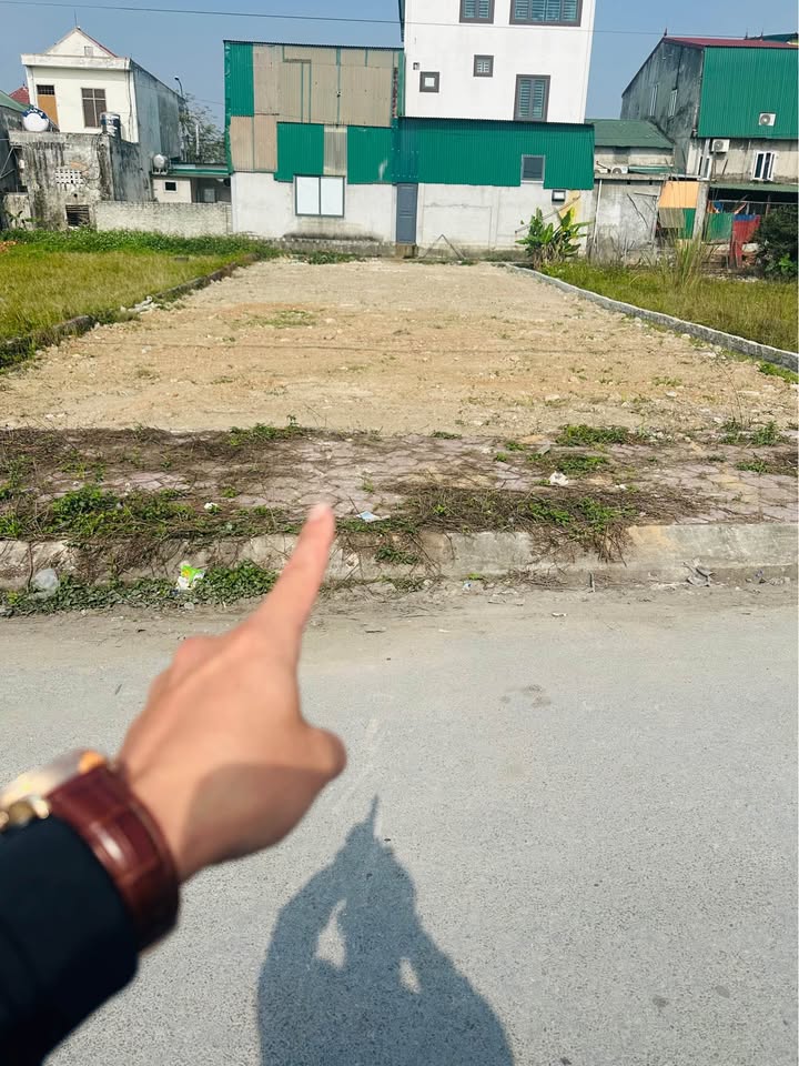 Đất kinh doanh mặt tiền 5m, khu vực chợ Lò Vôi, 121.6m² chỉ 3 tỷ - Đầu tư sinh lời ngay!