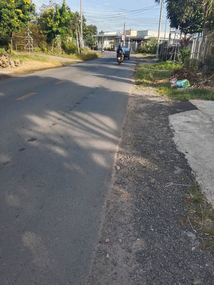 Đất nền Xã Phú Trung 1200m² giá 490 triệu - Cơ hội đầu tư tuyệt vời!