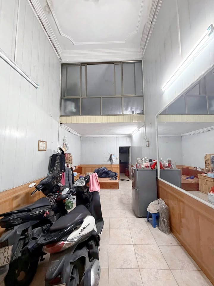 Nhà bán chính chủ tại ngõ 67 Tô Hiệu, Hải Phòng - 37m² giá 1.85 tỷ - Đầu tư sinh lời!