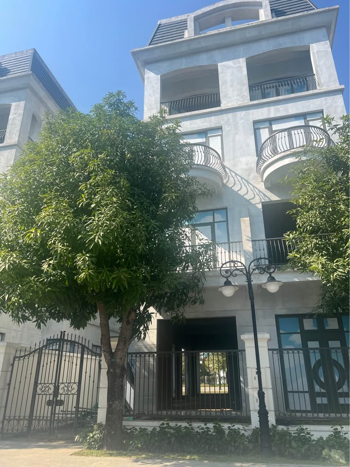 Biệt thự Mẫu Đơn View Sông, Nghi Sơn 154m² giá 10 tỷ - Bán gấp cơ hội hiếm có!