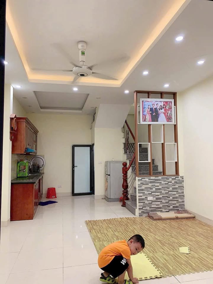 Nhà riêng Quang Lãm, Hà Đông 31m² giá 5.15 tỷ - Kinh doanh thuận lợi!