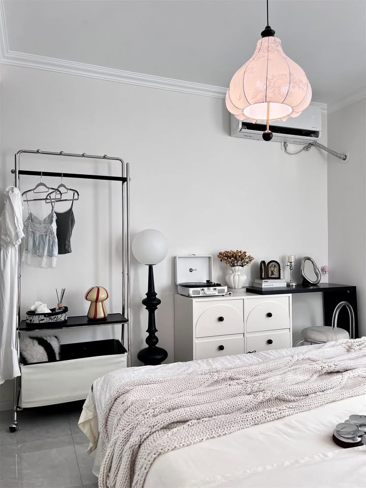 Căn hộ Tập thể Trung Tự, Kim Liên 105m² giá 5 tỷ - Sổ đỏ chính chủ, tiện nghi thoáng đãng!