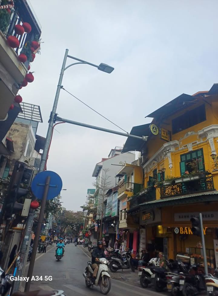 Nhà mặt phố Lãn Ông, Hoàn Kiếm 72m² giá 50-60 tỷ - Kinh doanh đỉnh cao!