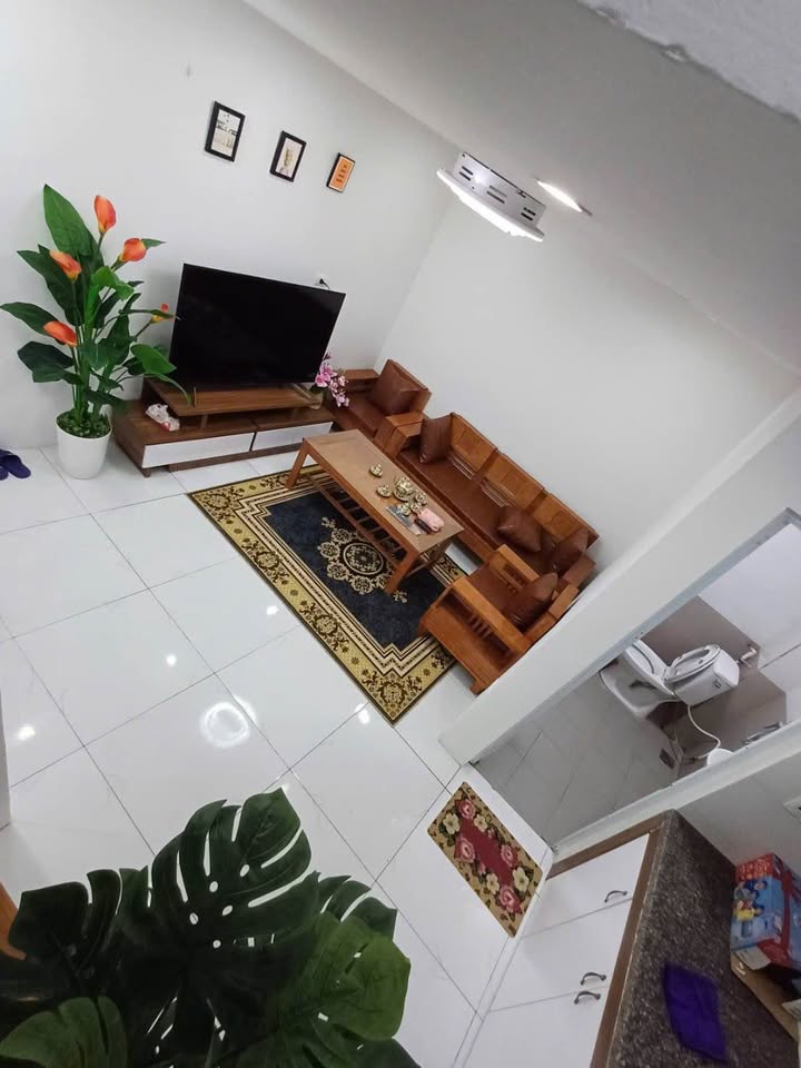 Nhà phố Vĩnh Hưng Hoàng Mai 25m² giá 2.98 tỷ - Full nội thất, ô tô đỗ cổng!