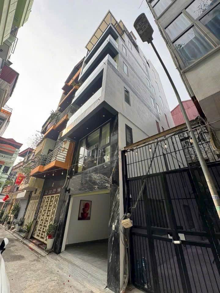 Nhà 7 tầng thang máy Phường Gia Thụy Long Biên 50m² giá thỏa thuận - Sẵn sàng vào ở!