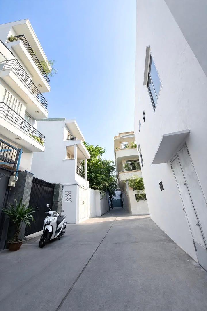 Nhà phố Bình Thạnh 85m² giá 5 tỷ - Nhà mới đẹp, nội thất đầy đủ!