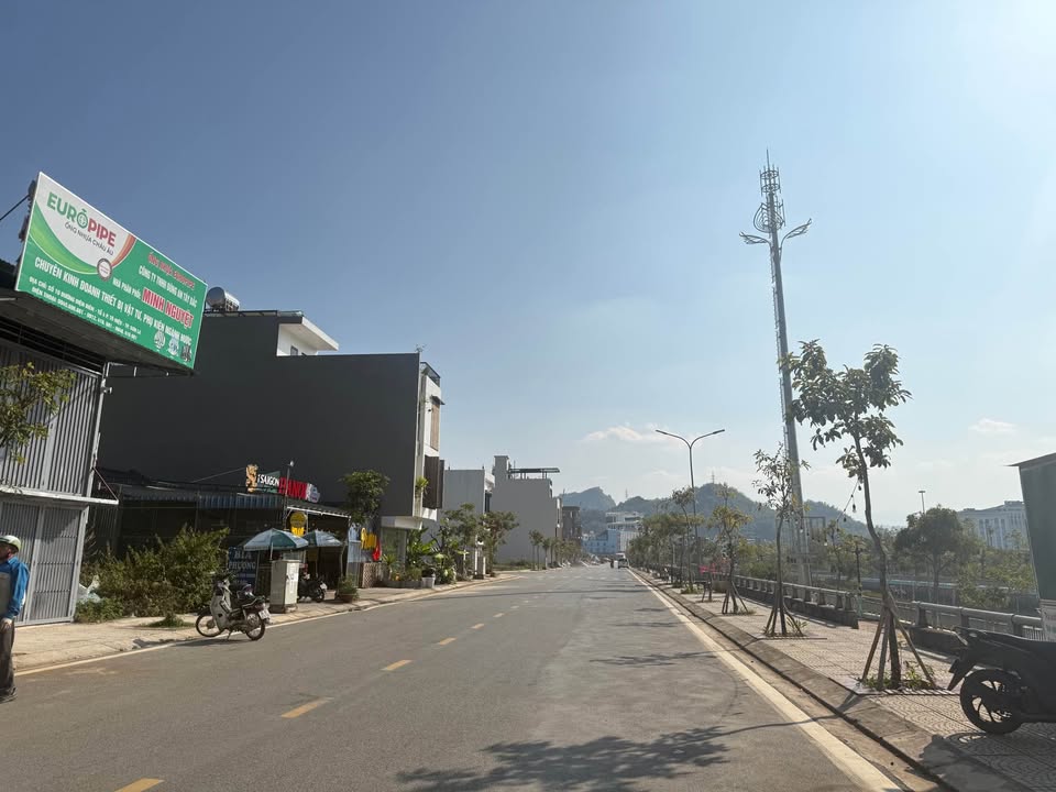 Đất nền mặt kè Quảng Trường Sơn La 80m² - Cơ hội đầu tư hấp dẫn!