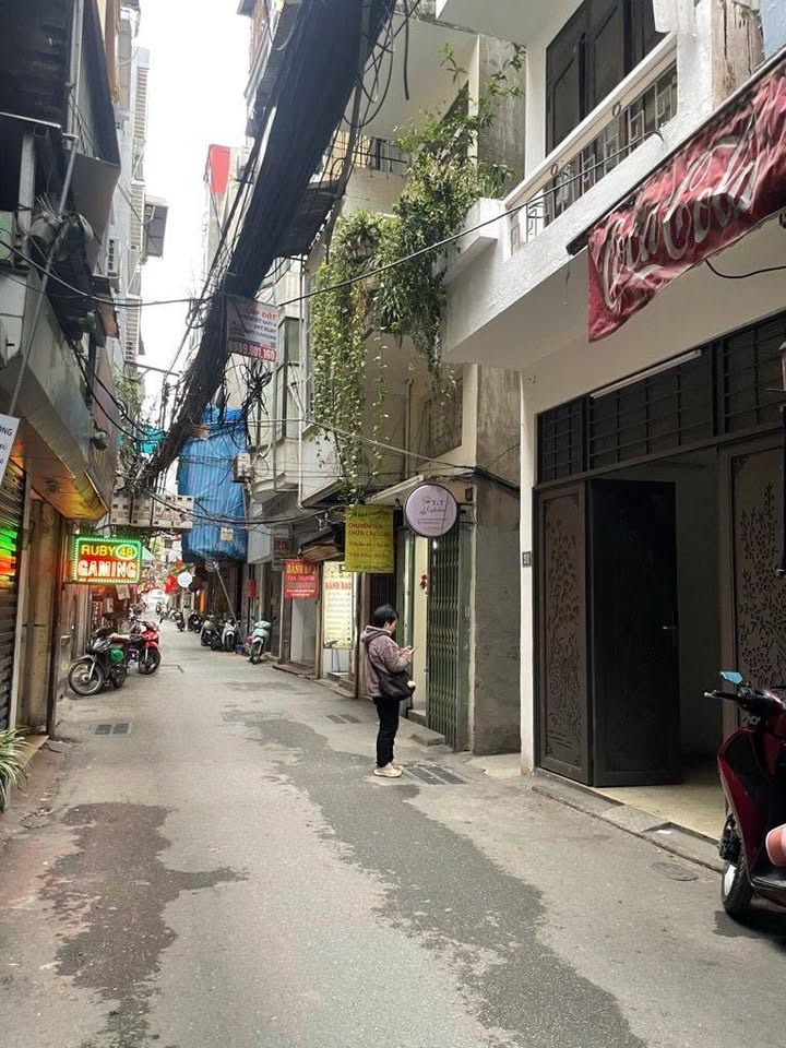 Bán nhà mặt phố Giải Phóng, Hai Bà Trưng, 92m² chỉ 26.9 tỷ - Đầu tư sinh lời lý tưởng!