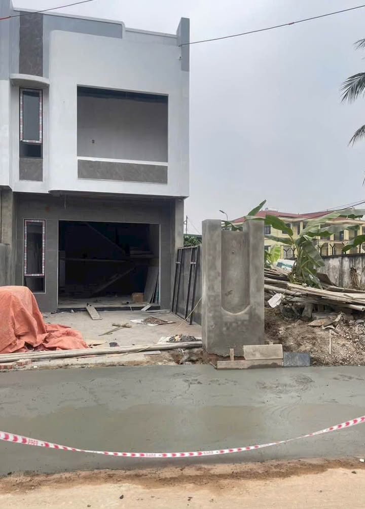 Nhà 2 tầng Thịnh Đán 100m² giá 3.2 tỷ - Gần trường cấp 3 Ngô Quyền!